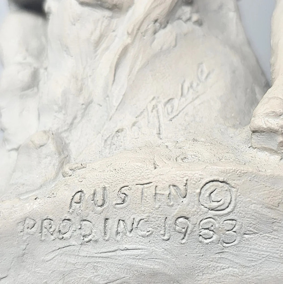 Vintage Austin Prod Inc 1983 Sculpture Mother and Small Children 15" Tall - Picture 8 of 12